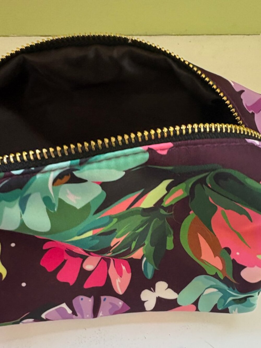 Kipling Pouch + - Picture 5 of 7